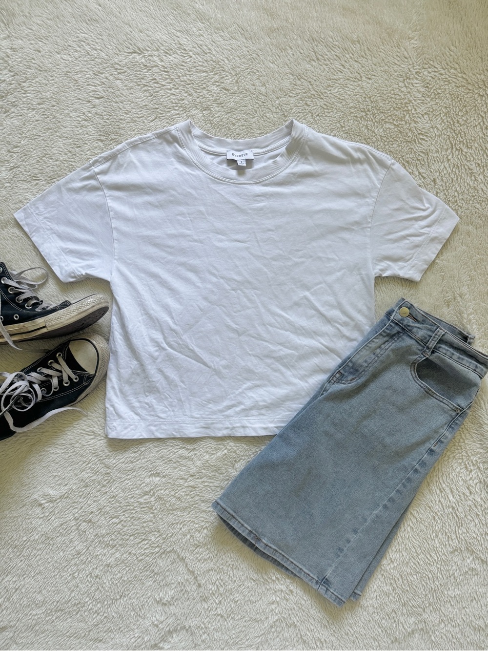 Evereve Boxy White Short Sleeve Crew Tee